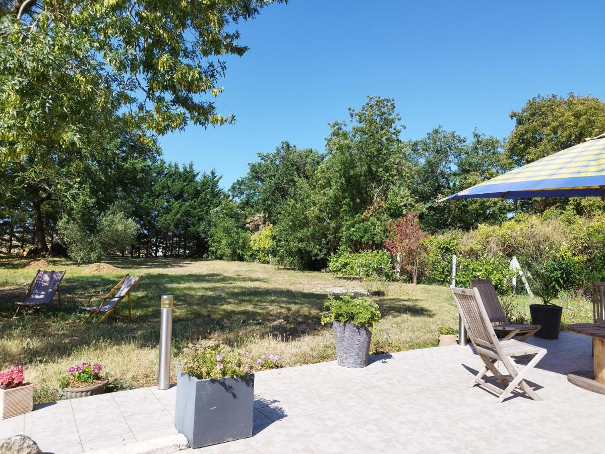 Maison De Vacances Pour 6 Personnes Au Coeur Du Gers Lectoure Exterior photo
